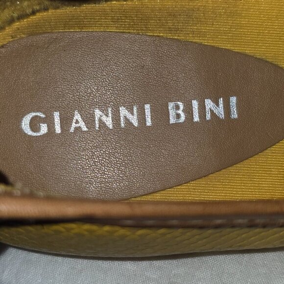 GIANNI BINI GRAMERCY YELLOW LEATHER HONEYCOMB BUCKLE FLATS WOMENS SIZE 9 - Picture 7 of 8